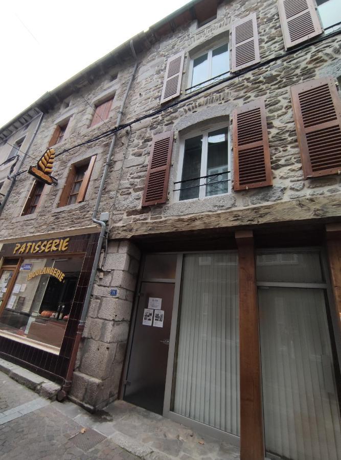 Chez Gustou Apartment Chaudes-Aigues Bagian luar foto